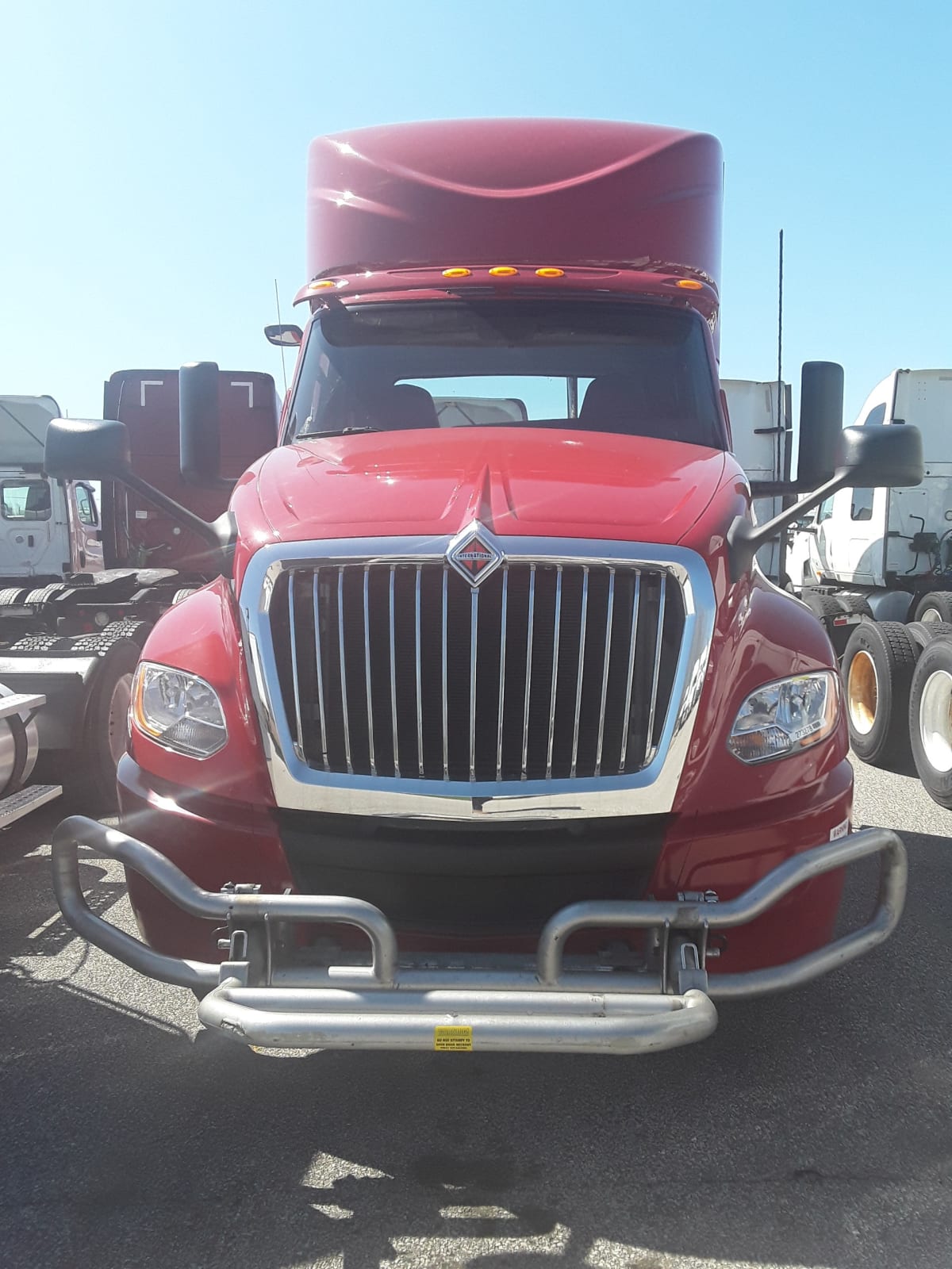 2020 Navistar International LT625 DAYCAB T/A 273278