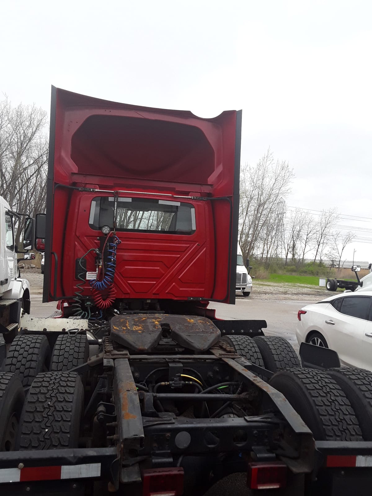 2020 Navistar International LT625 DAYCAB T/A 273281