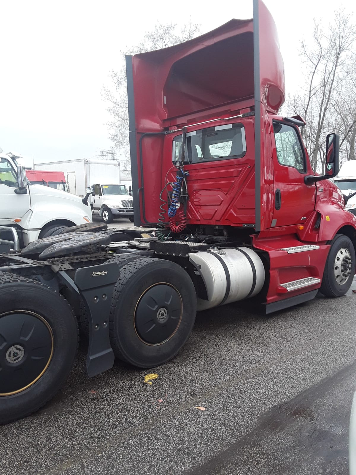 2020 Navistar International LT625 DAYCAB T/A 273281