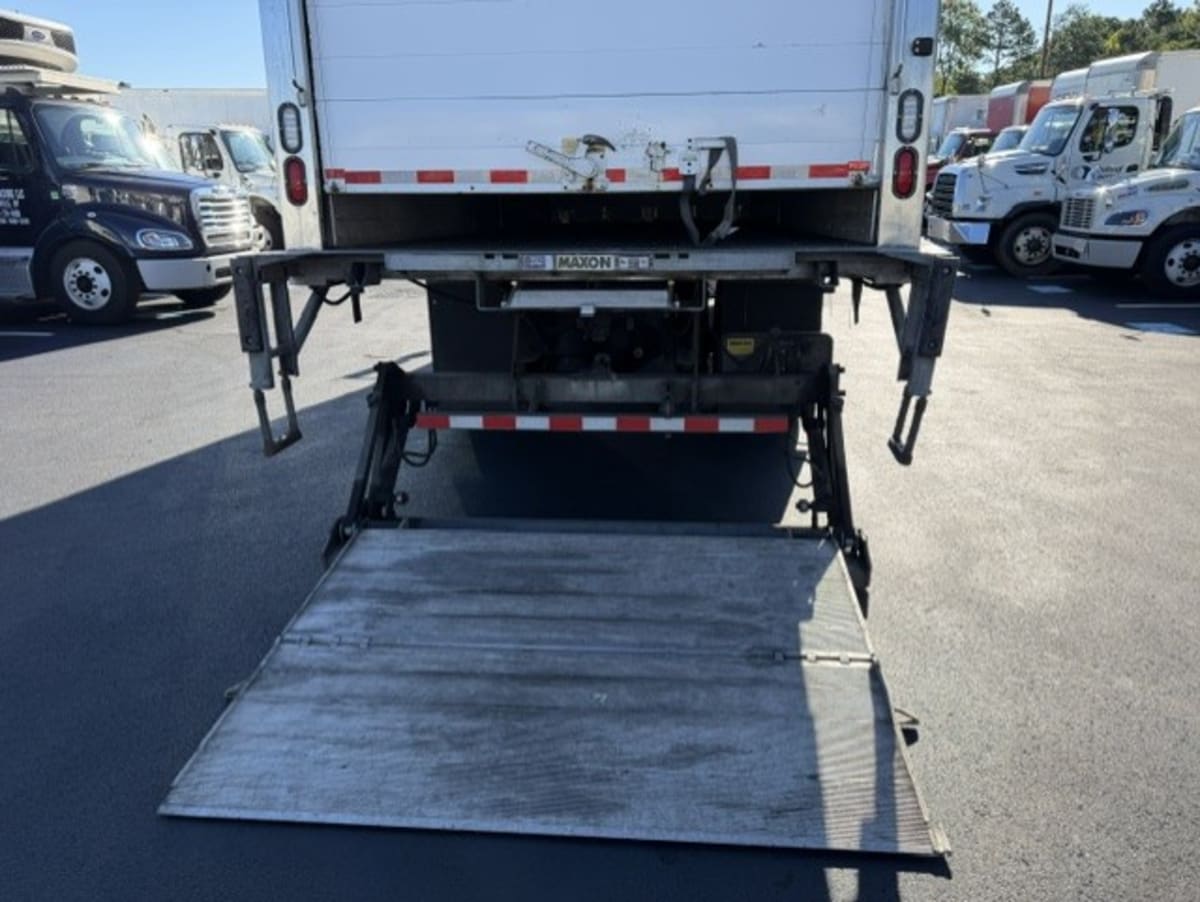 2020 Freightliner/Mercedes M2 106 273361