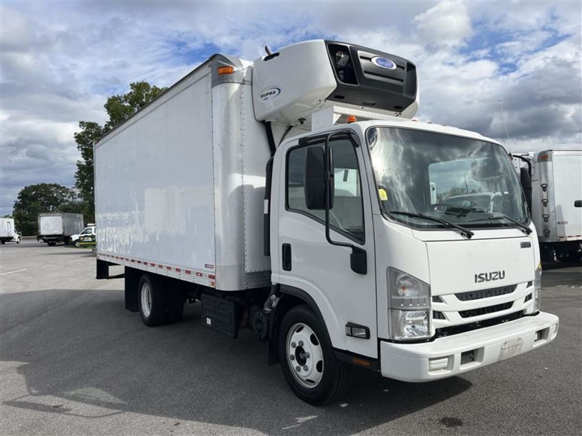 2020 Isuzu NQR - image 3