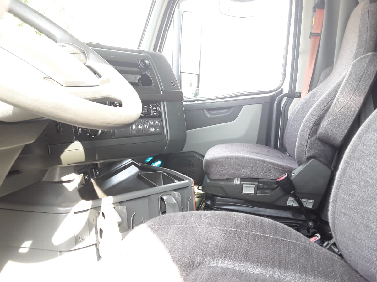 2020 Volvo VNR64T-640 273472