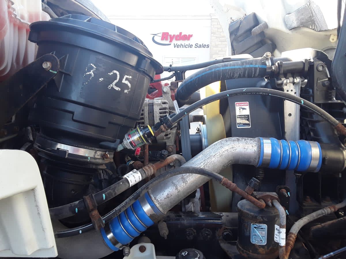 2020 Freightliner/Mercedes M2 106 273511