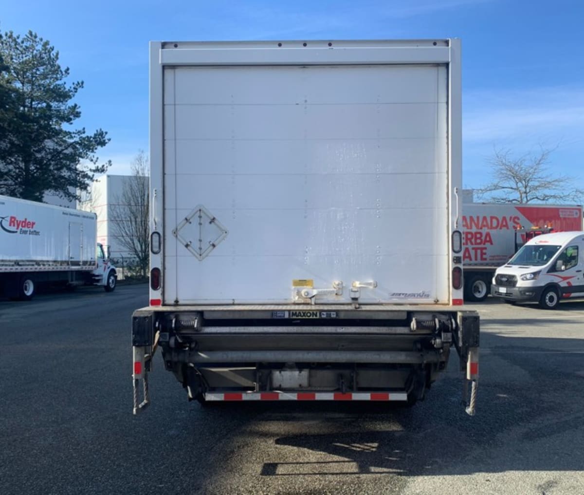 2020 Freightliner/Mercedes M2 106 273563