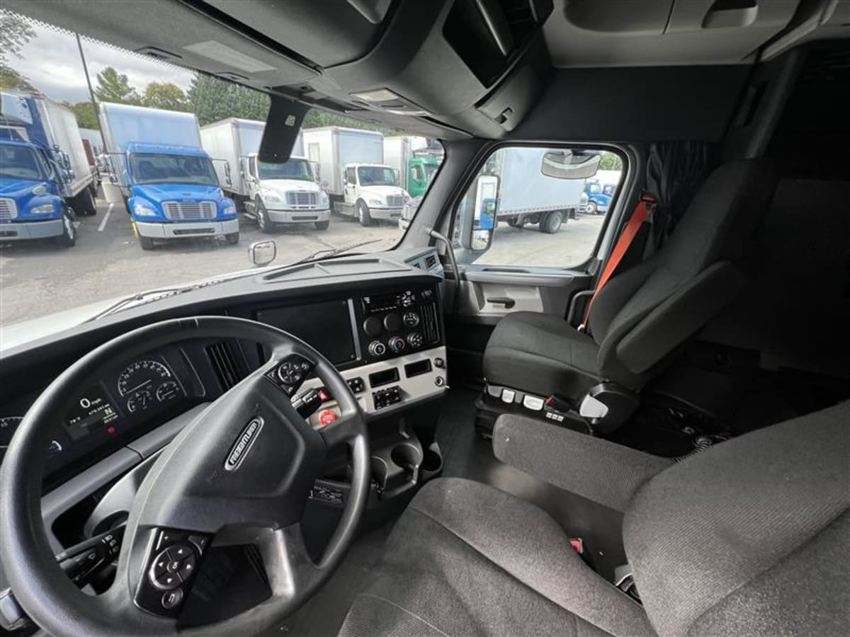 2020 Freightliner/Mercedes NEW CASCADIA PX12664 273621