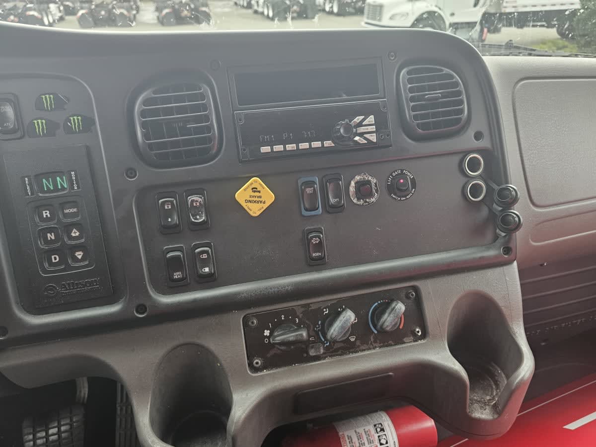 2020 Freightliner/Mercedes M2 106 273634