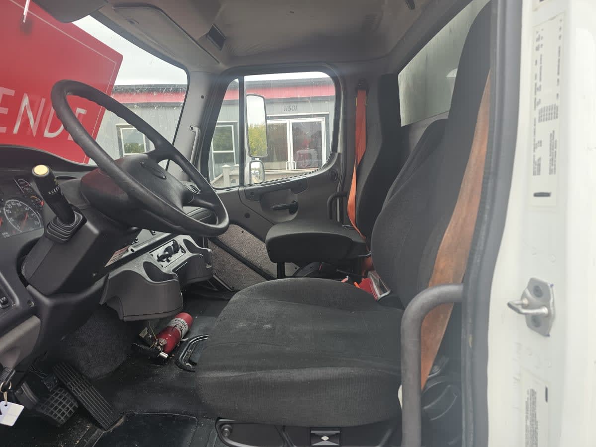 2020 Freightliner/Mercedes M2 106 273634