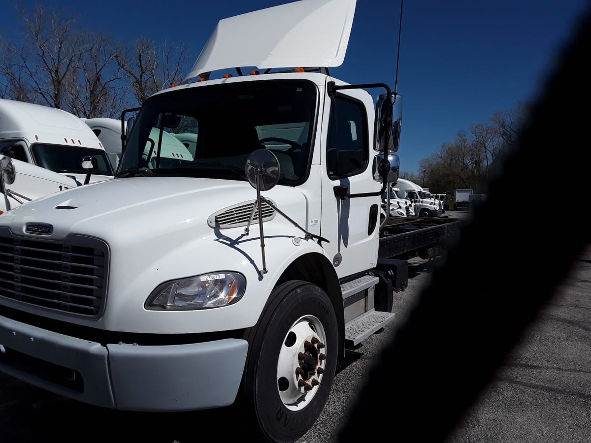 2020 Freightliner/Mercedes M2 106 273673