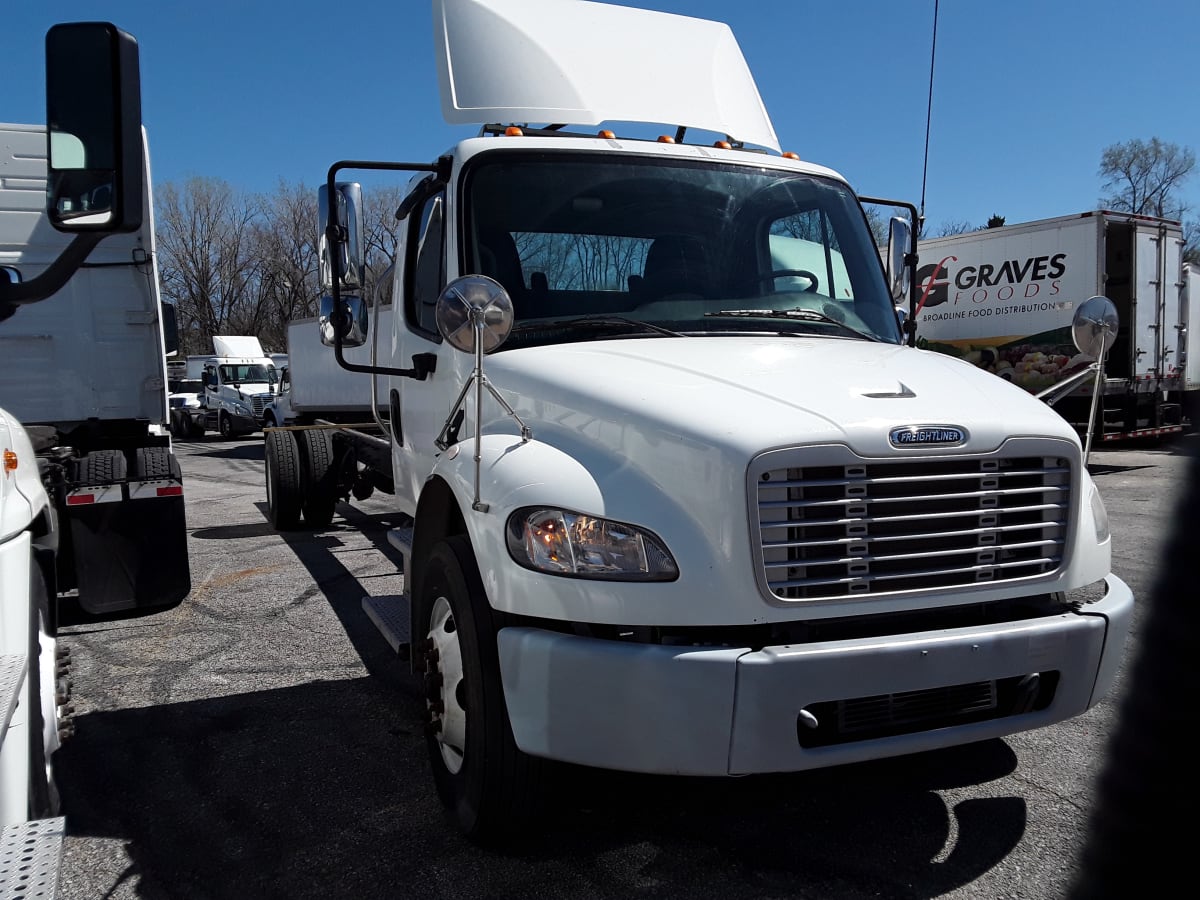 2020 Freightliner/Mercedes M2 106 273673