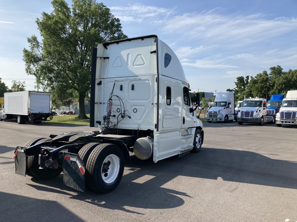 2020 Freightliner/Mercedes CASCADIA 125 273768