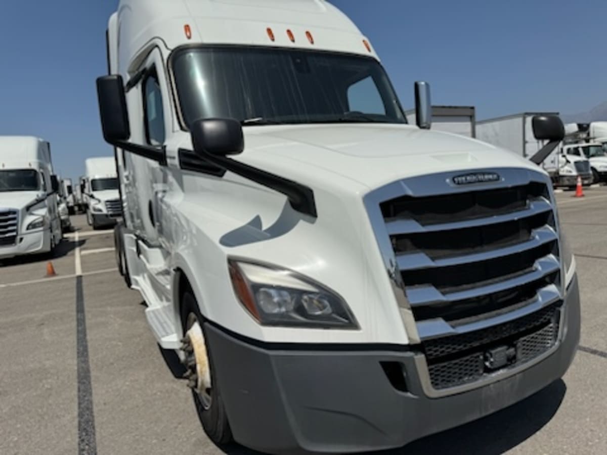 2020 Freightliner/Mercedes NEW CASCADIA PX12664 273780