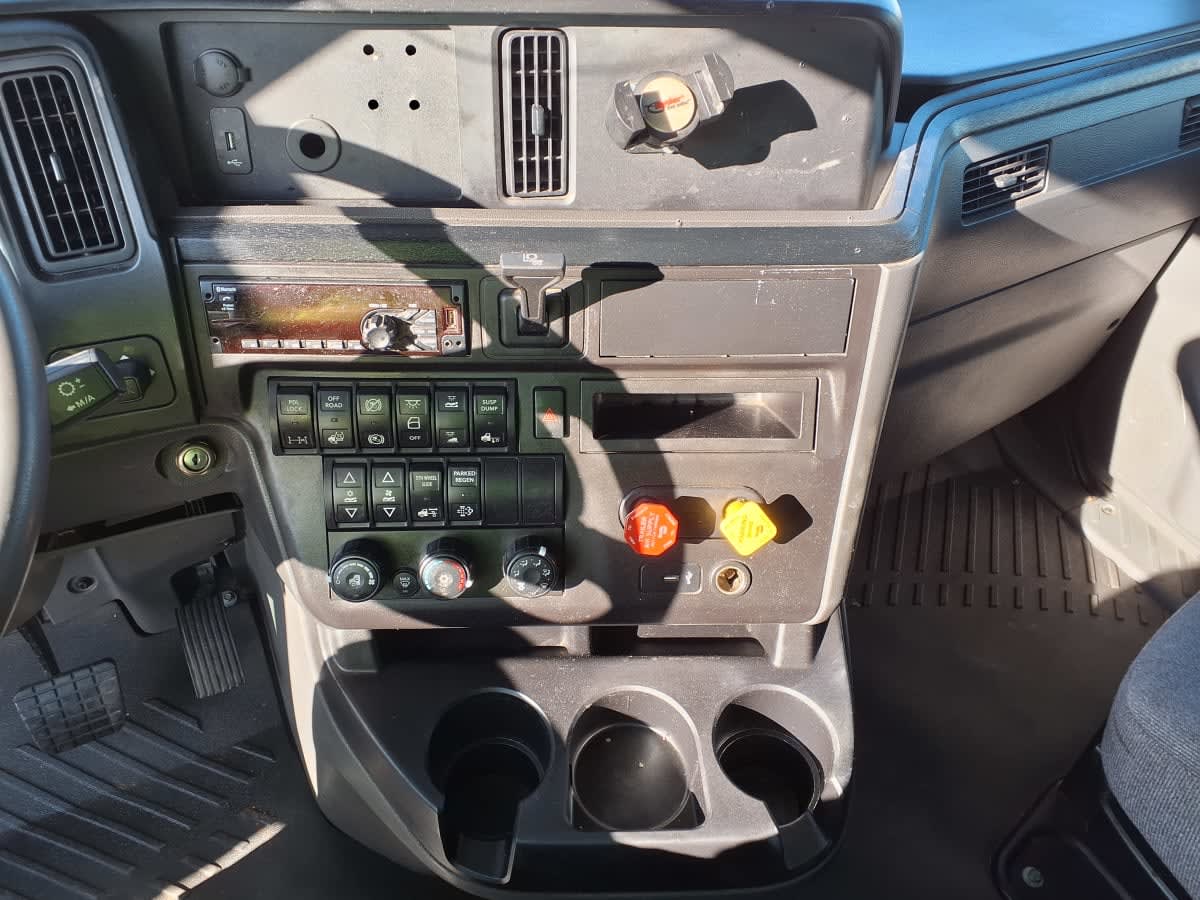 2020 Navistar International LT625 SLPR CAB 273789