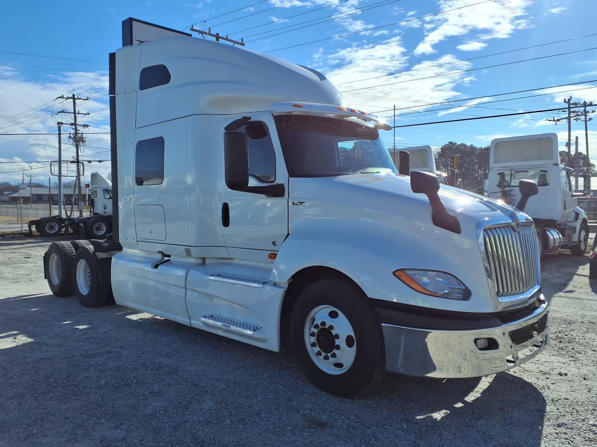 2020 Navistar International LT625 SLPR CAB 273789