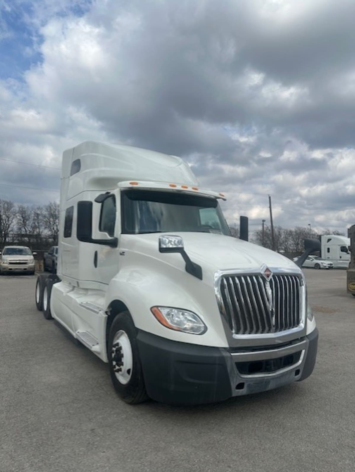 2020 Navistar International LT625 SLPR CAB 273792