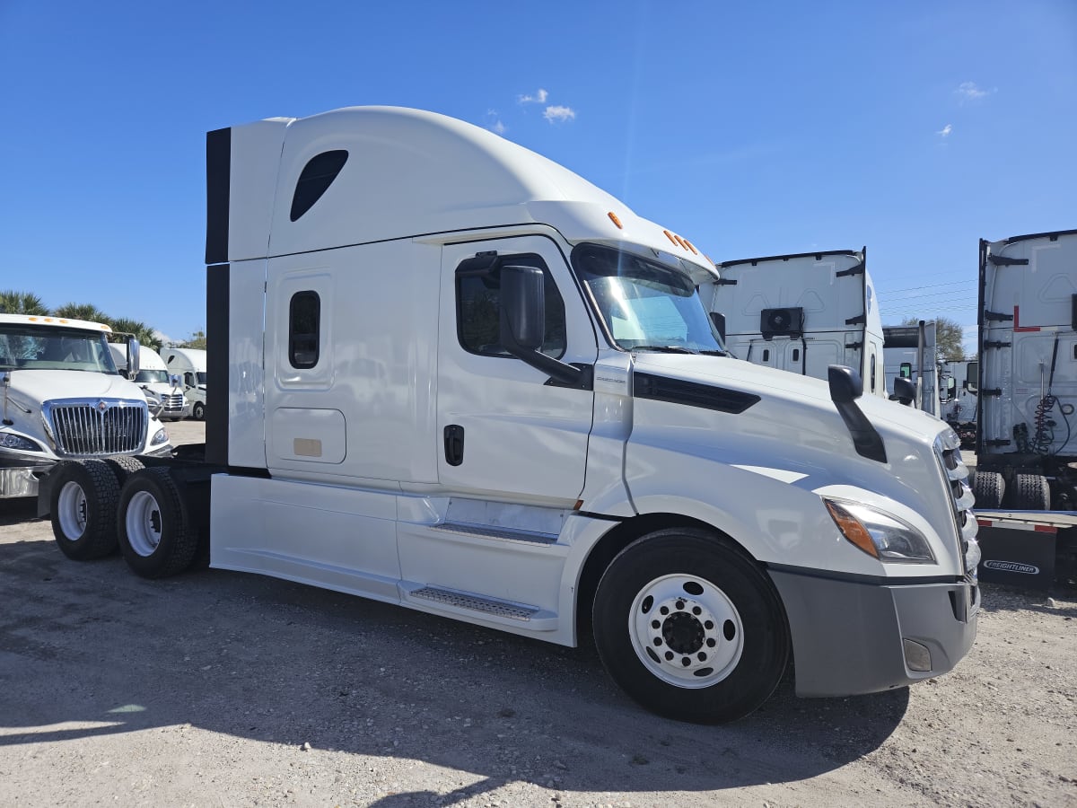 2020 Freightliner/Mercedes NEW CASCADIA PX12664 273805