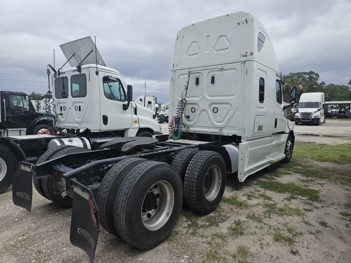 2020 Freightliner/Mercedes NEW CASCADIA PX12664 273809