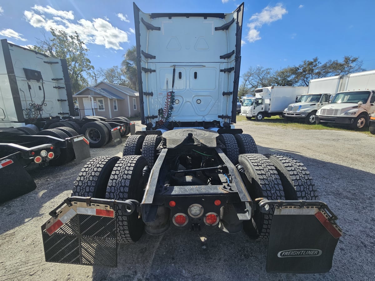 2020 Freightliner/Mercedes NEW CASCADIA PX12664 273810