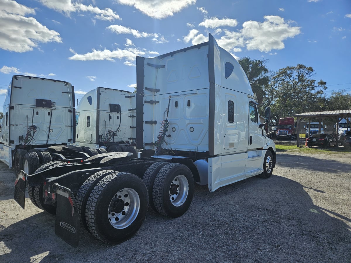 2020 Freightliner/Mercedes NEW CASCADIA PX12664 273810