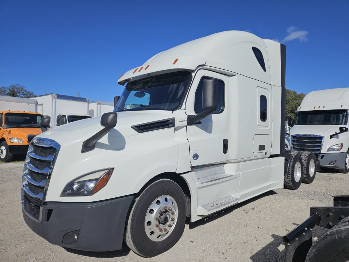 2020 Freightliner/Mercedes NEW CASCADIA PX12664 273810