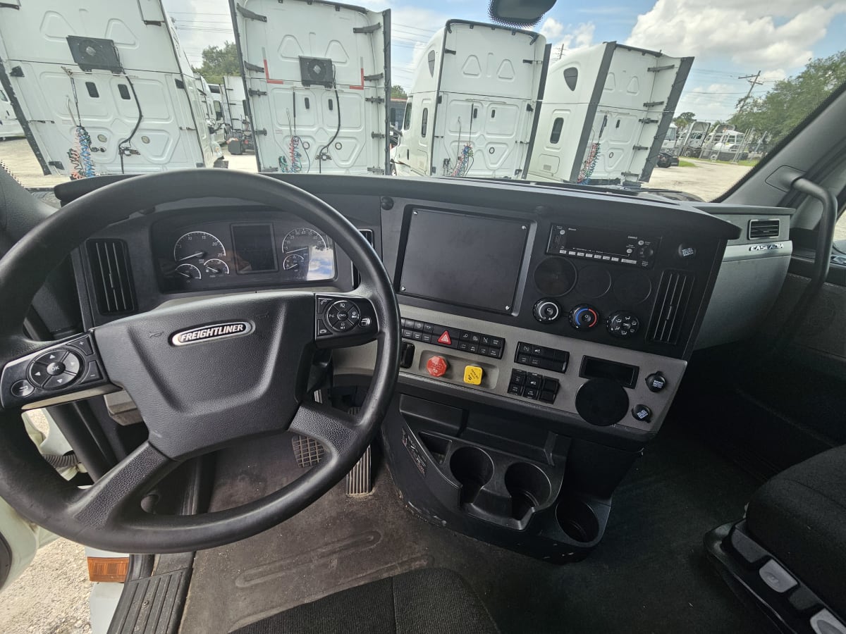 2020 Freightliner/Mercedes NEW CASCADIA PX12664 273813