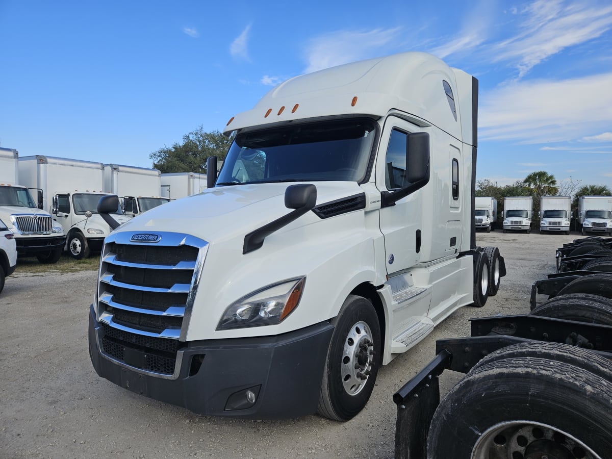 2020 Freightliner/Mercedes NEW CASCADIA PX12664 273815