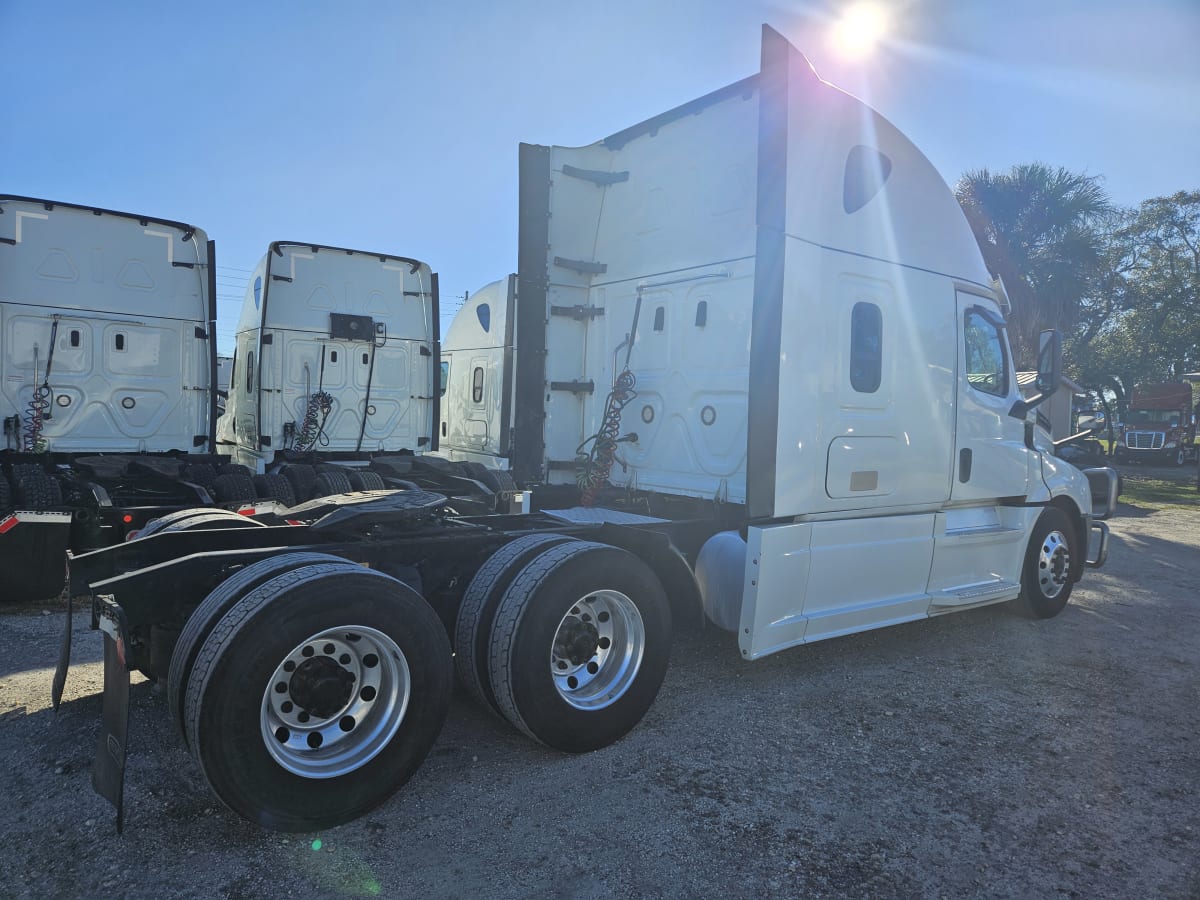 2020 Freightliner/Mercedes NEW CASCADIA PX12664 273817