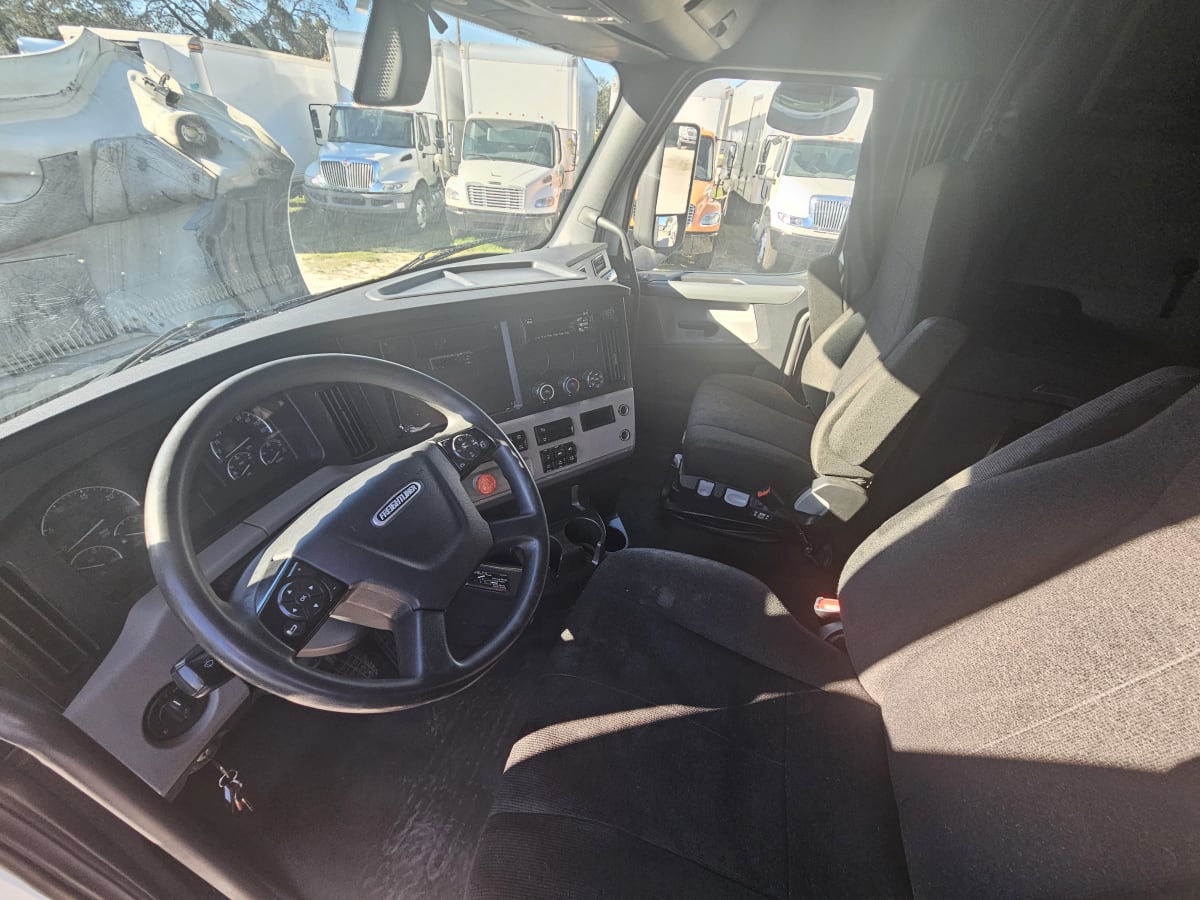 2020 Freightliner/Mercedes NEW CASCADIA PX12664 273817