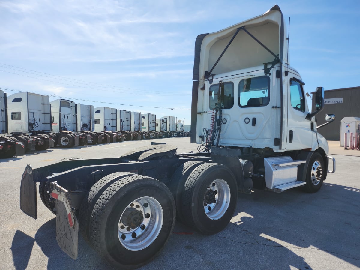 2020 Freightliner/Mercedes NEW CASCADIA 116 273918