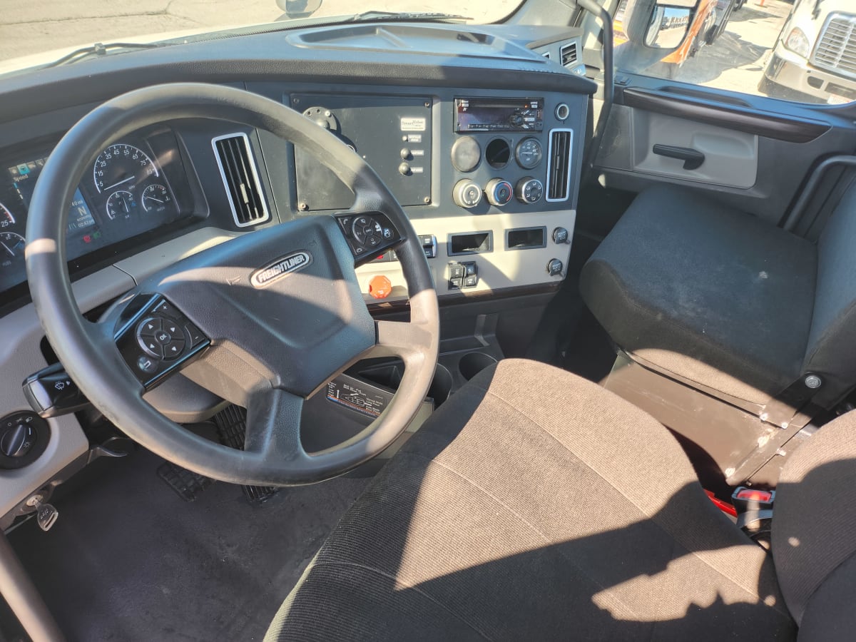 2020 Freightliner/Mercedes NEW CASCADIA 116 273918