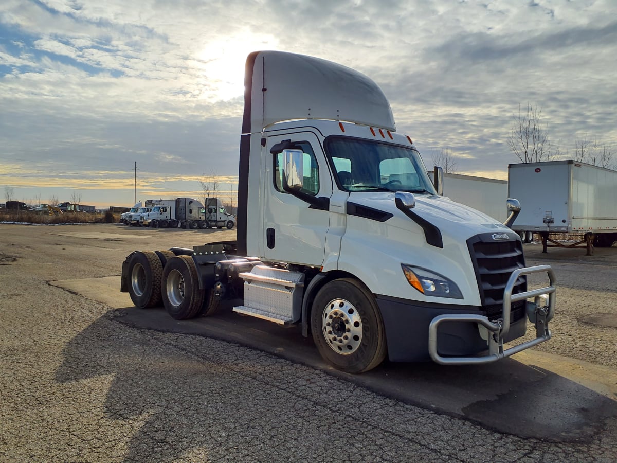 2020 Freightliner/Mercedes NEW CASCADIA 116 273919