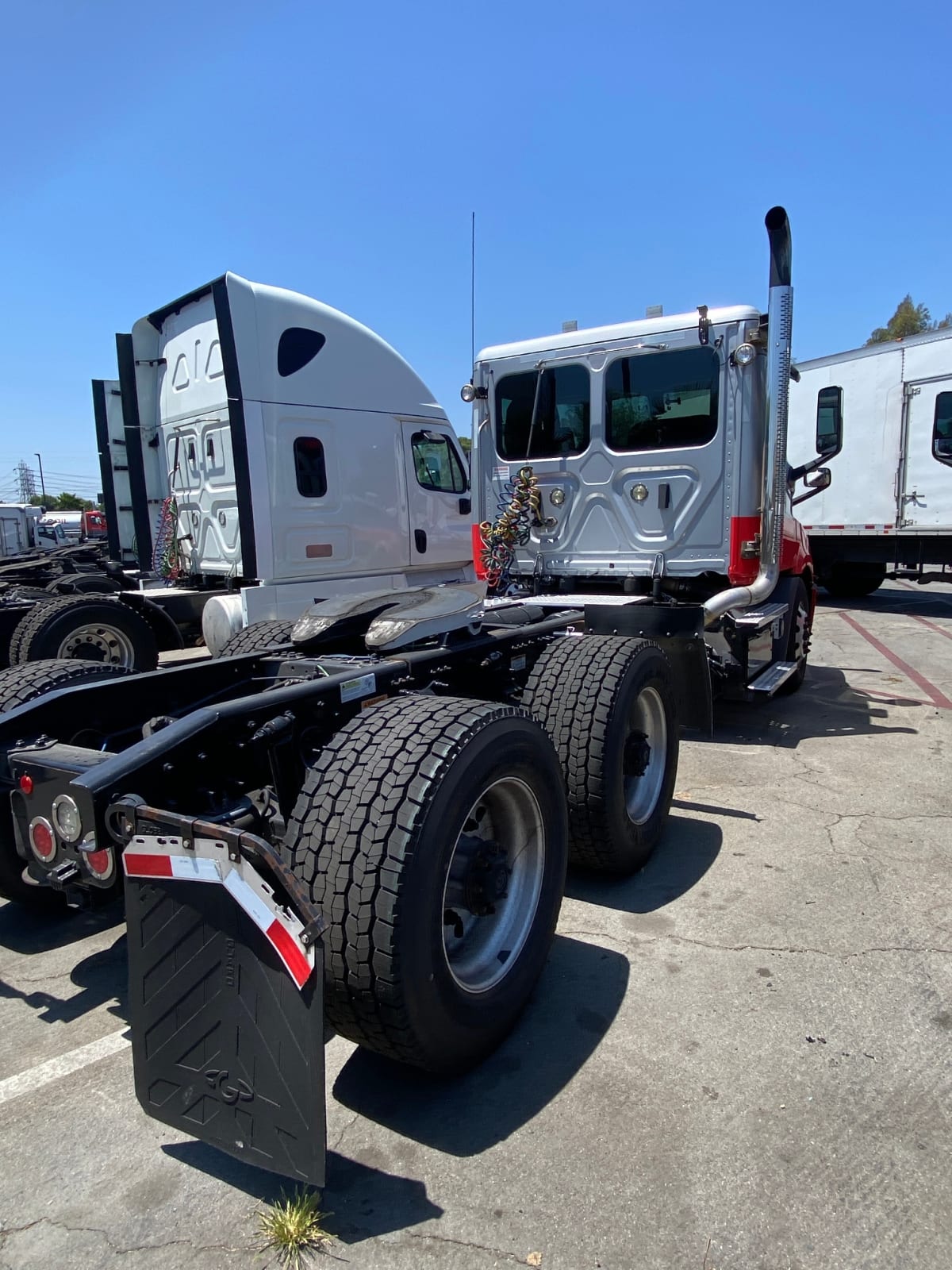 2020 Freightliner/Mercedes NEW CASCADIA 116 273923