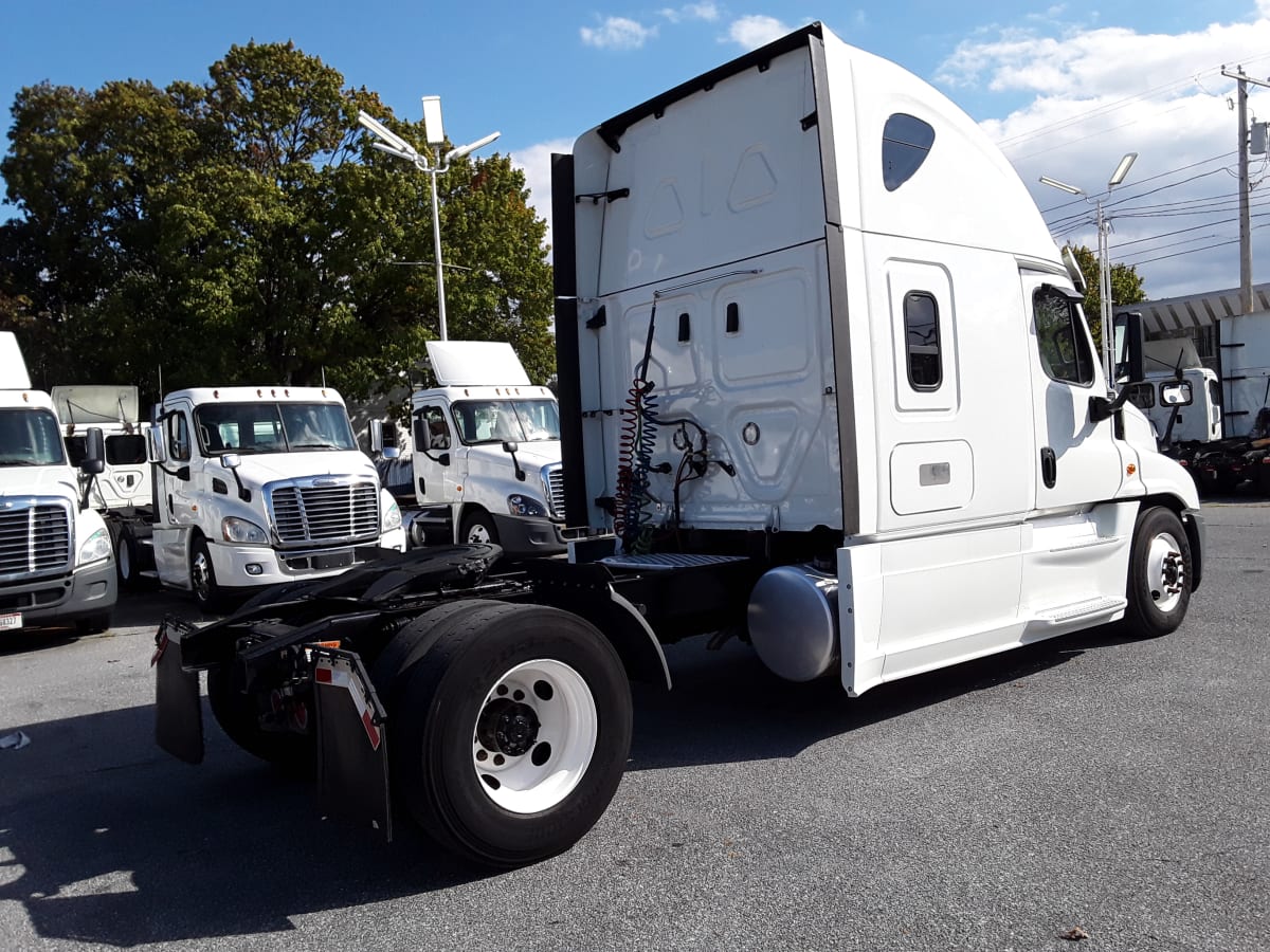 2020 Freightliner/Mercedes CASCADIA 125 273926