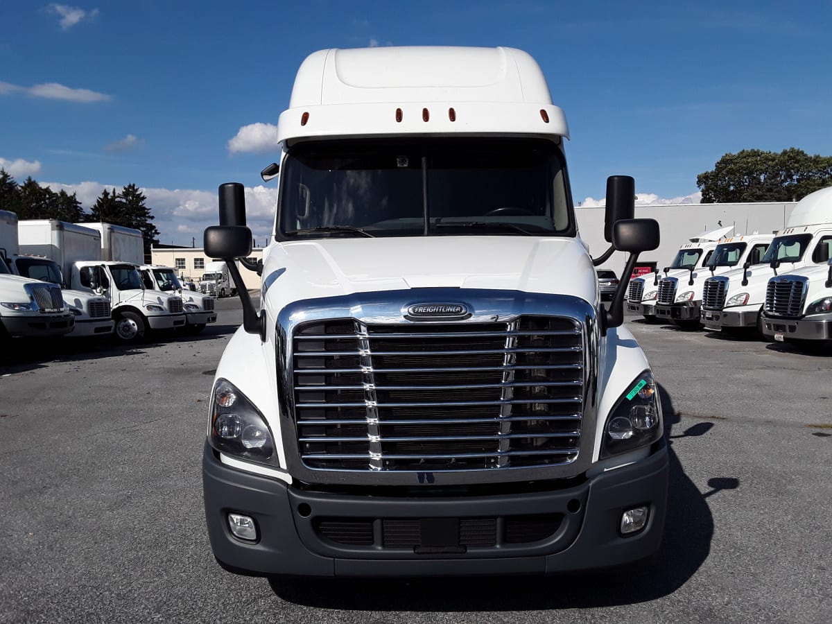 2020 Freightliner/Mercedes CASCADIA 125 273926