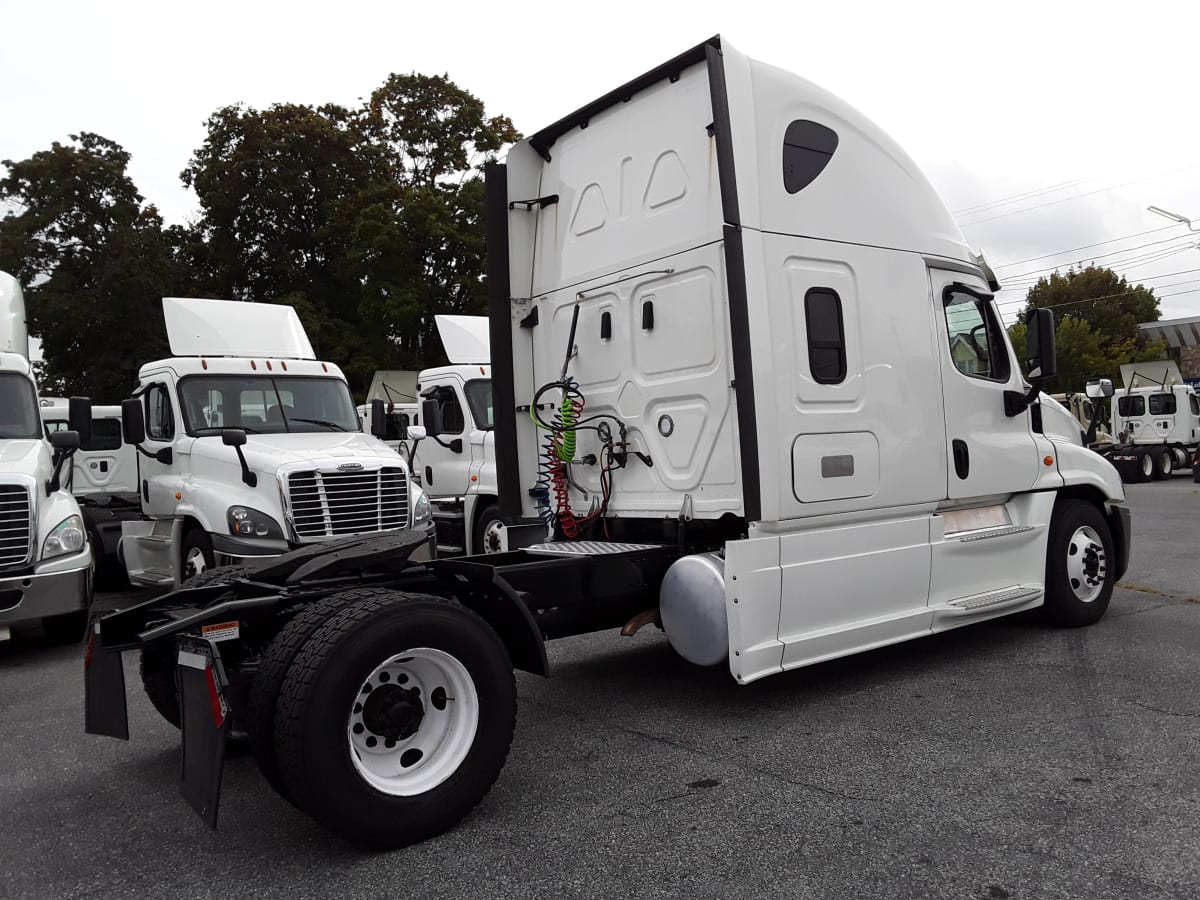 2020 Freightliner/Mercedes CASCADIA 125 273927