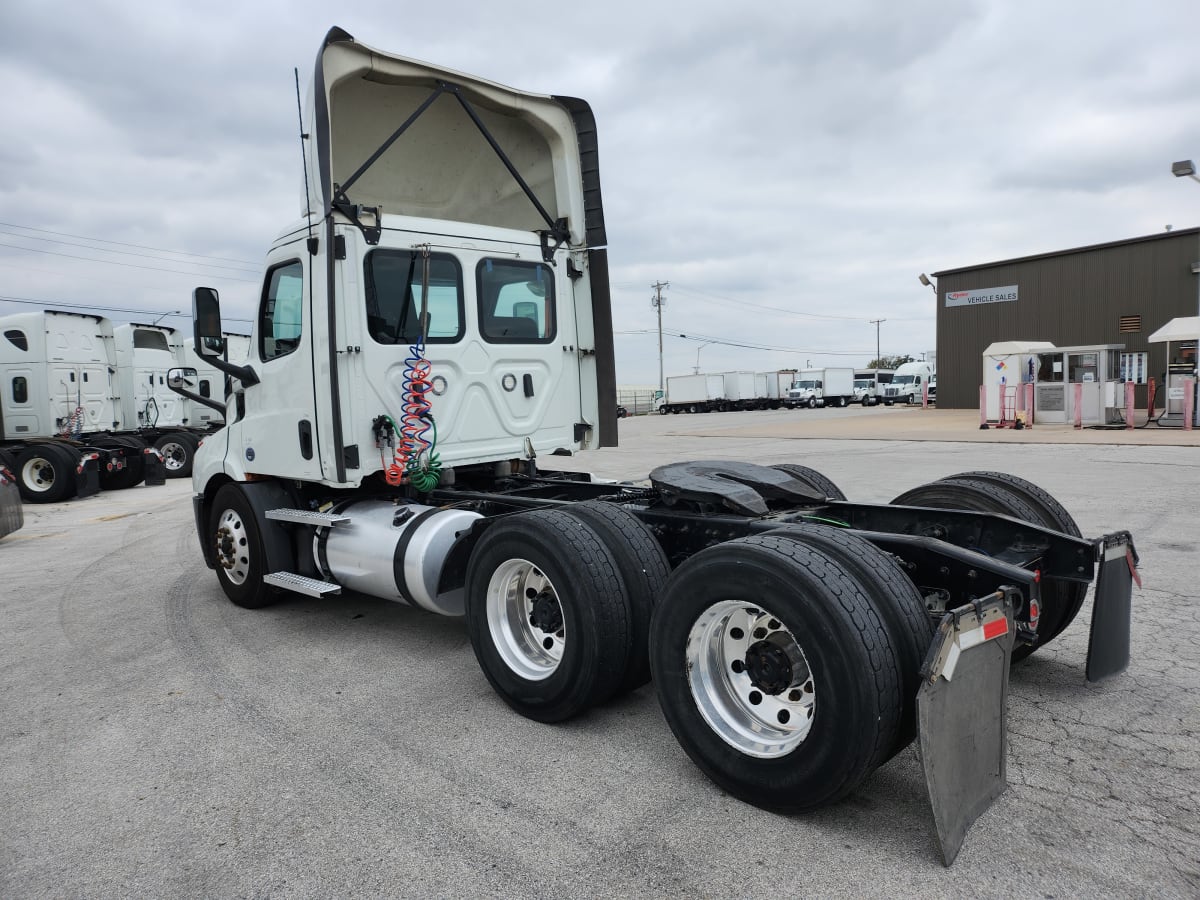 2020 Freightliner/Mercedes NEW CASCADIA 116 273940