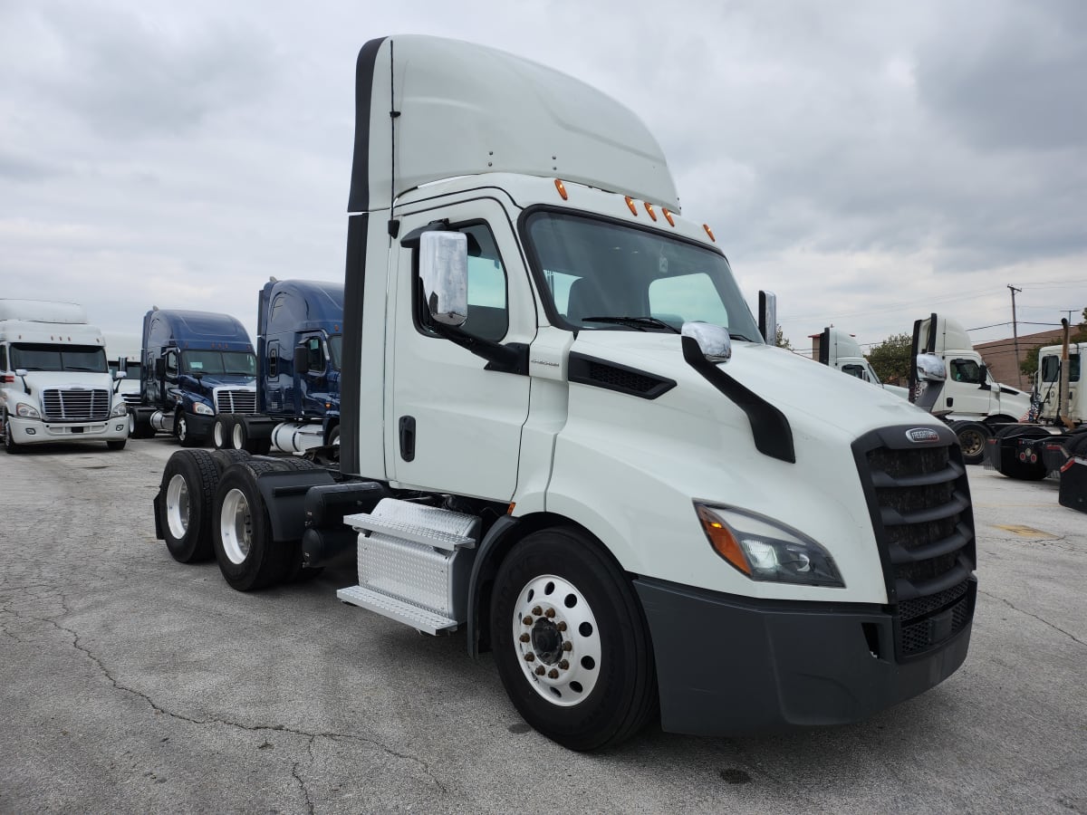 2020 Freightliner/Mercedes NEW CASCADIA 116 273940