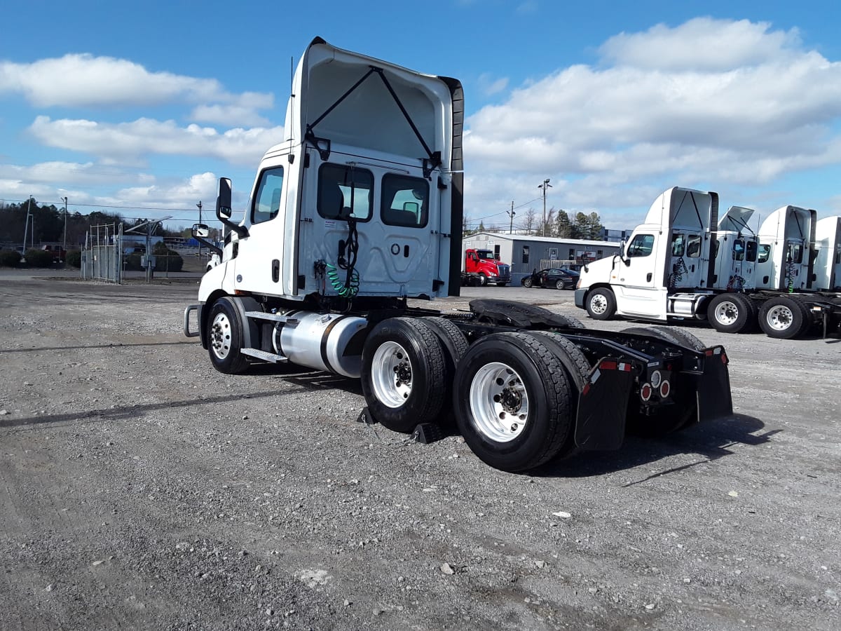 2020 Freightliner/Mercedes NEW CASCADIA 116 273955