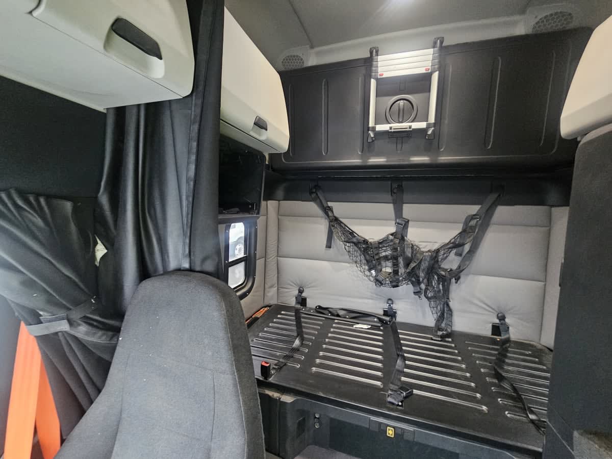 2020 Freightliner/Mercedes NEW CASCADIA PX12664 273970