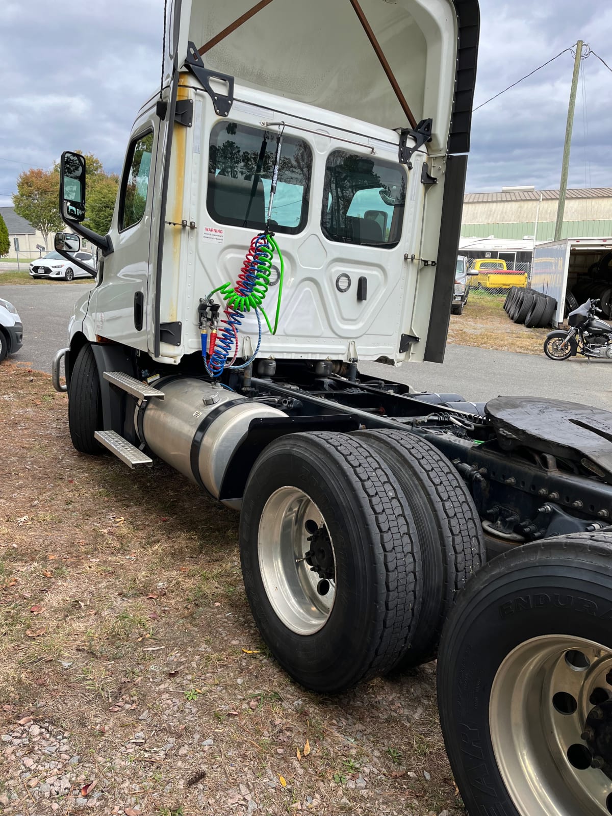 2020 Freightliner/Mercedes NEW CASCADIA 116 273973