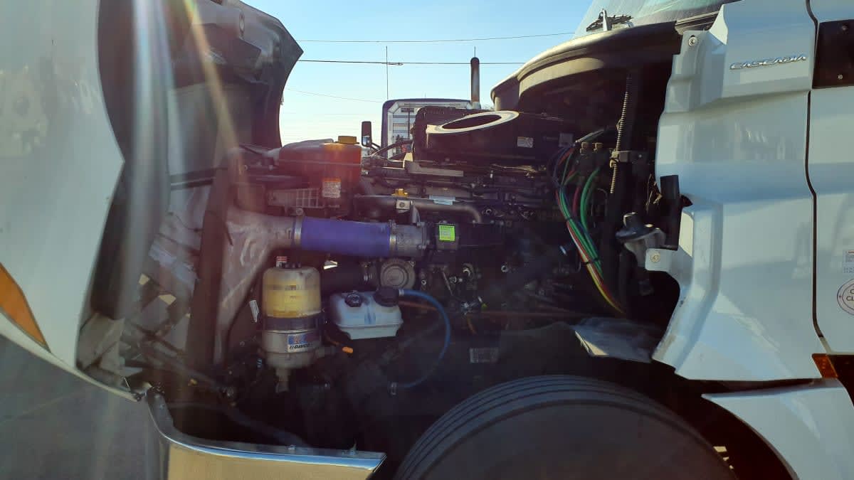 2020 Freightliner Cascadia in Tacoma, WA — photo 8