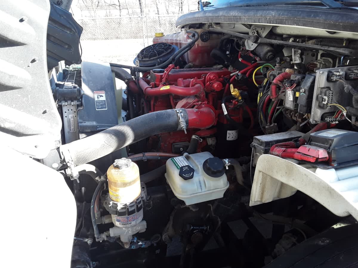 2020 Freightliner/Mercedes M2 106 274137