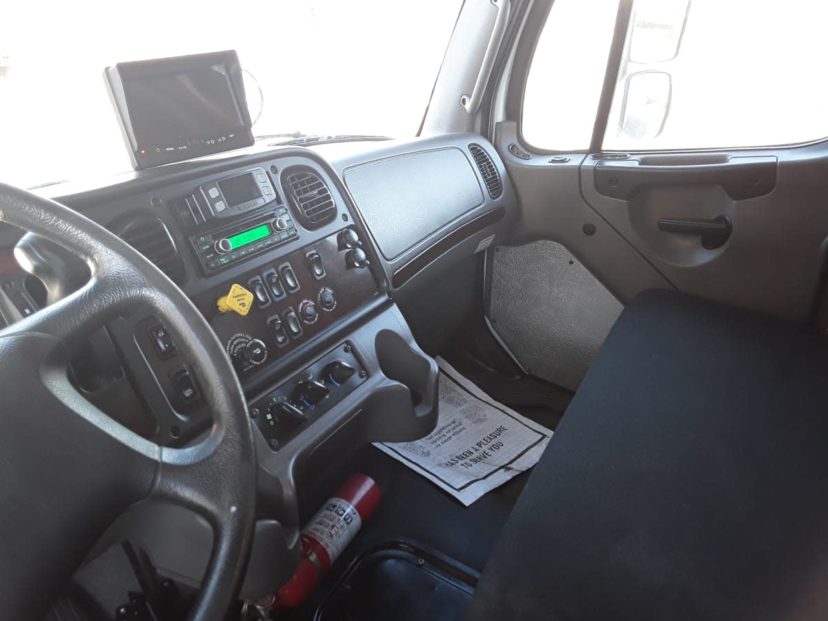 2020 Freightliner/Mercedes M2 106 274137