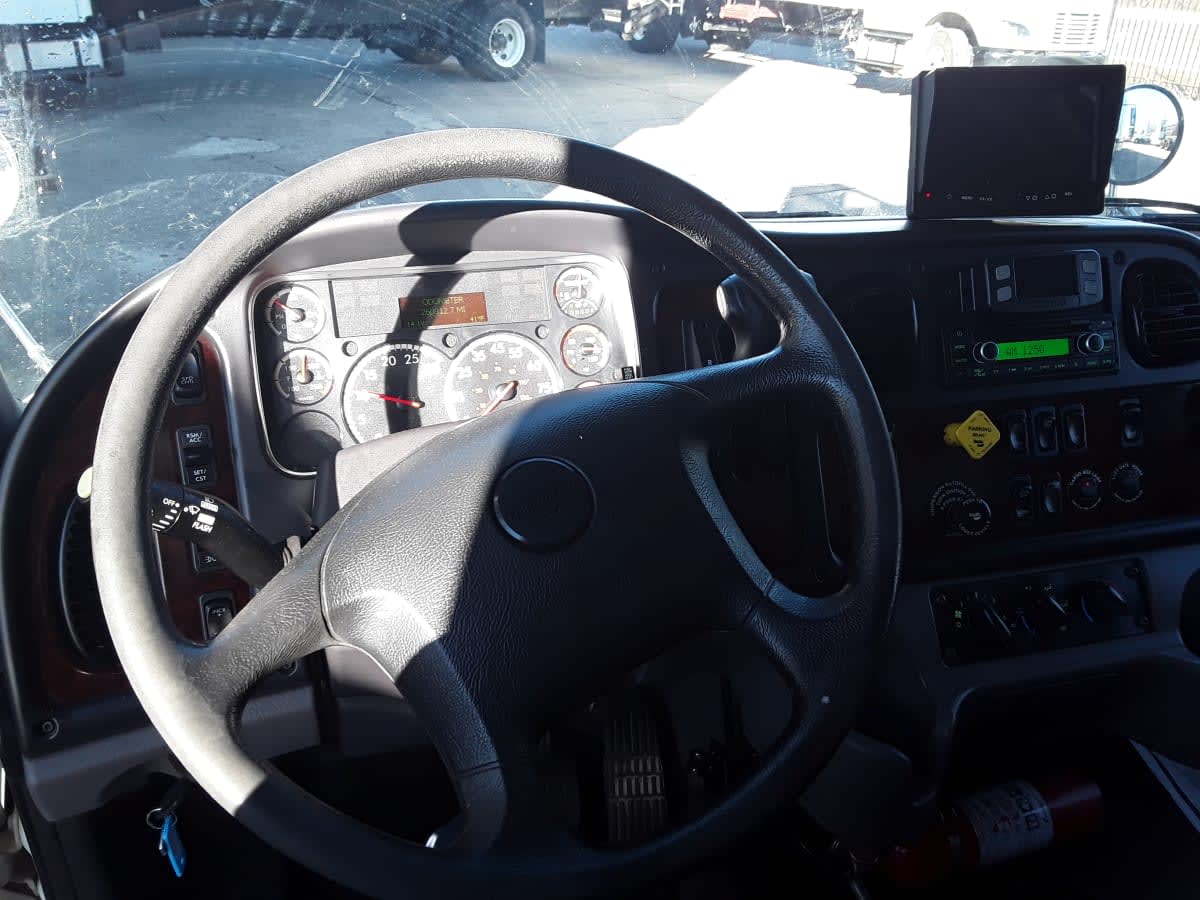 2020 Freightliner/Mercedes M2 106 274137