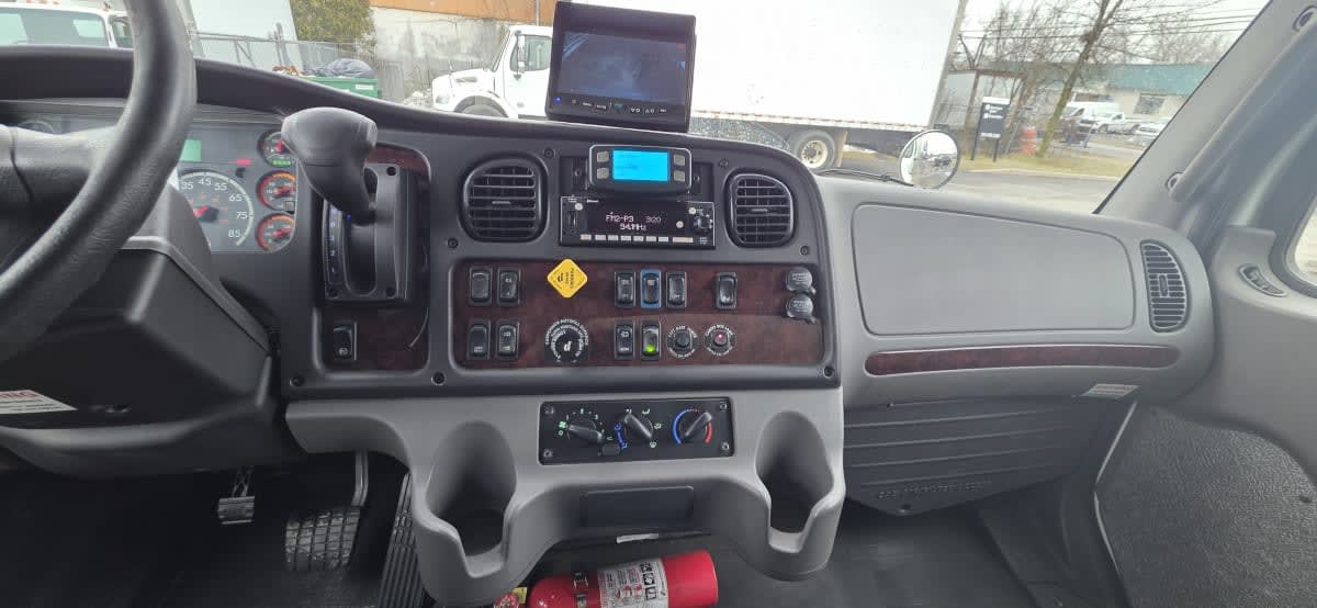 2020 Freightliner/Mercedes M2 106 274165