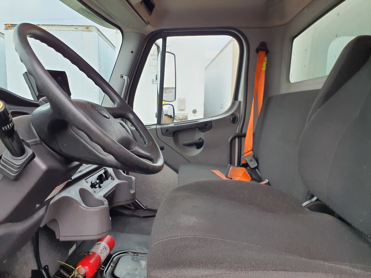 2020 Freightliner/Mercedes M2 106 274181