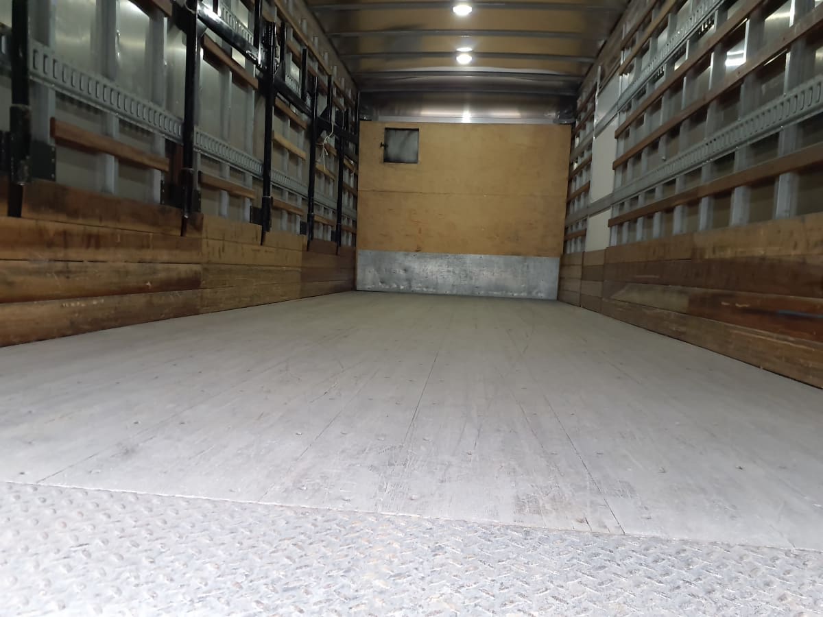 2020 Freightliner/Mercedes M2 106 274181