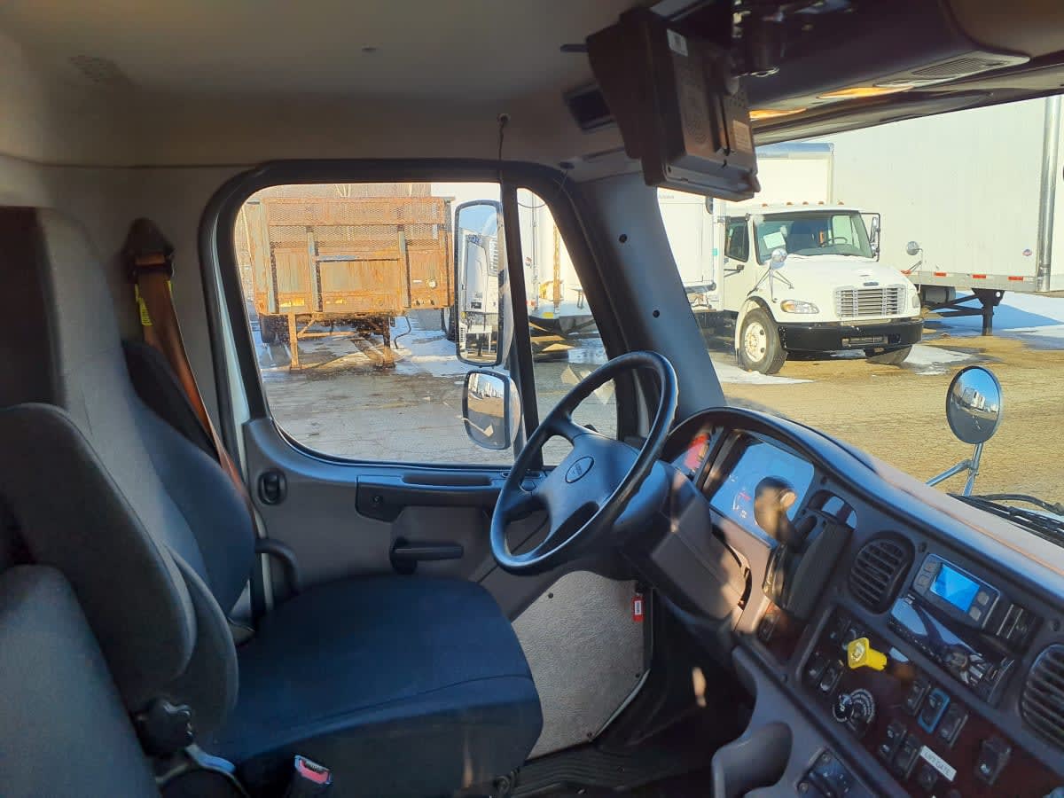 2020 Freightliner/Mercedes M2 106 274246