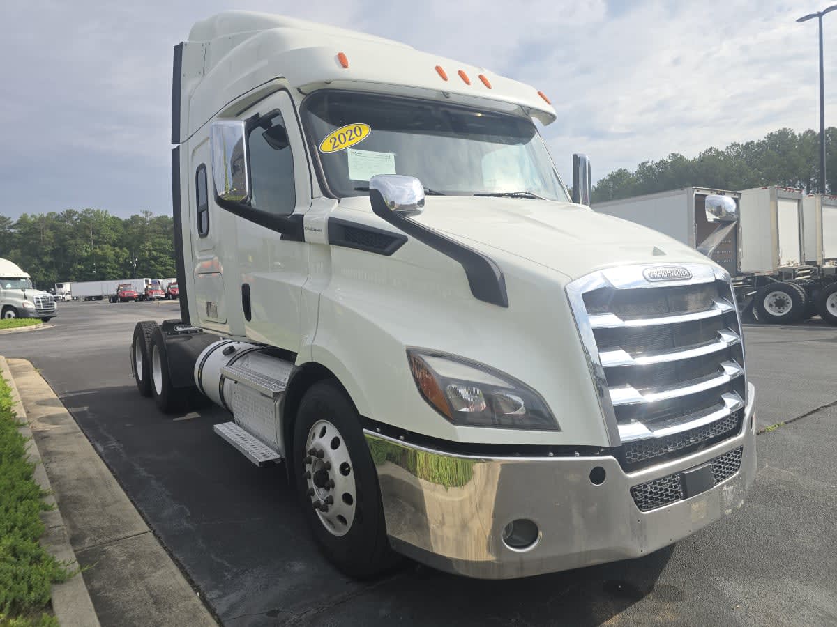 2020 Freightliner Cascadia in Atlanta, GA — photo 3