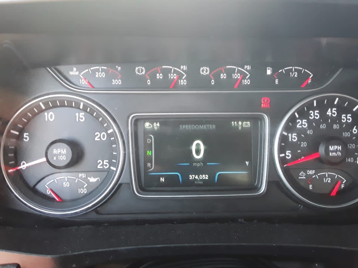 2020 International - image 9