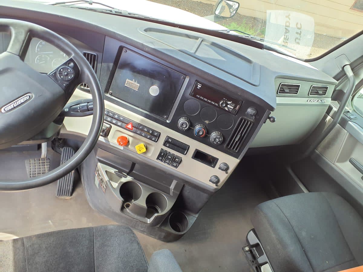 2020 Freightliner - image 7